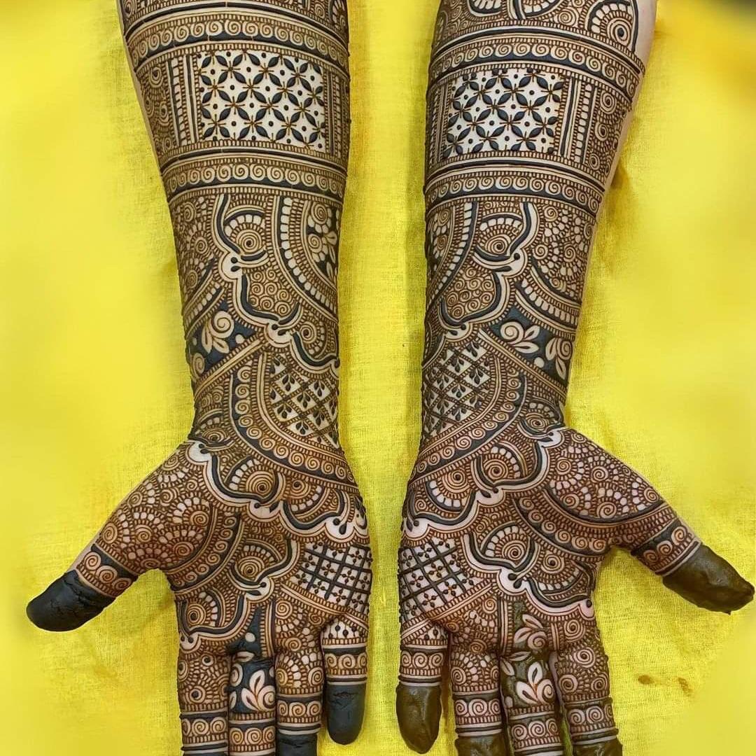 Brijesh Mehandi Artist services in Delhi ,Noida, Ghaziabad ,Gurgaon
