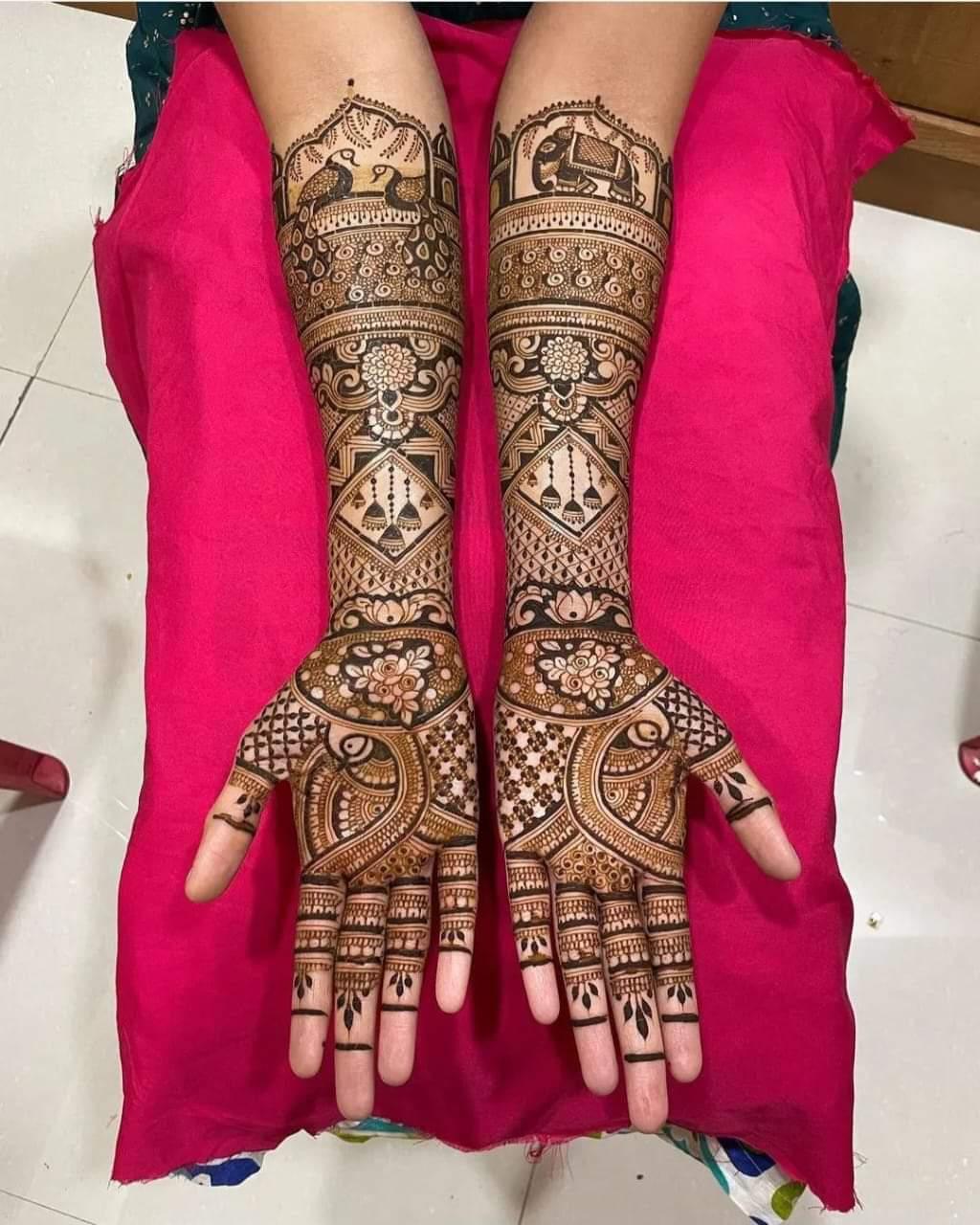 Brijesh Mehandi Artist services in Delhi ,Noida, Ghaziabad ,Gurgaon